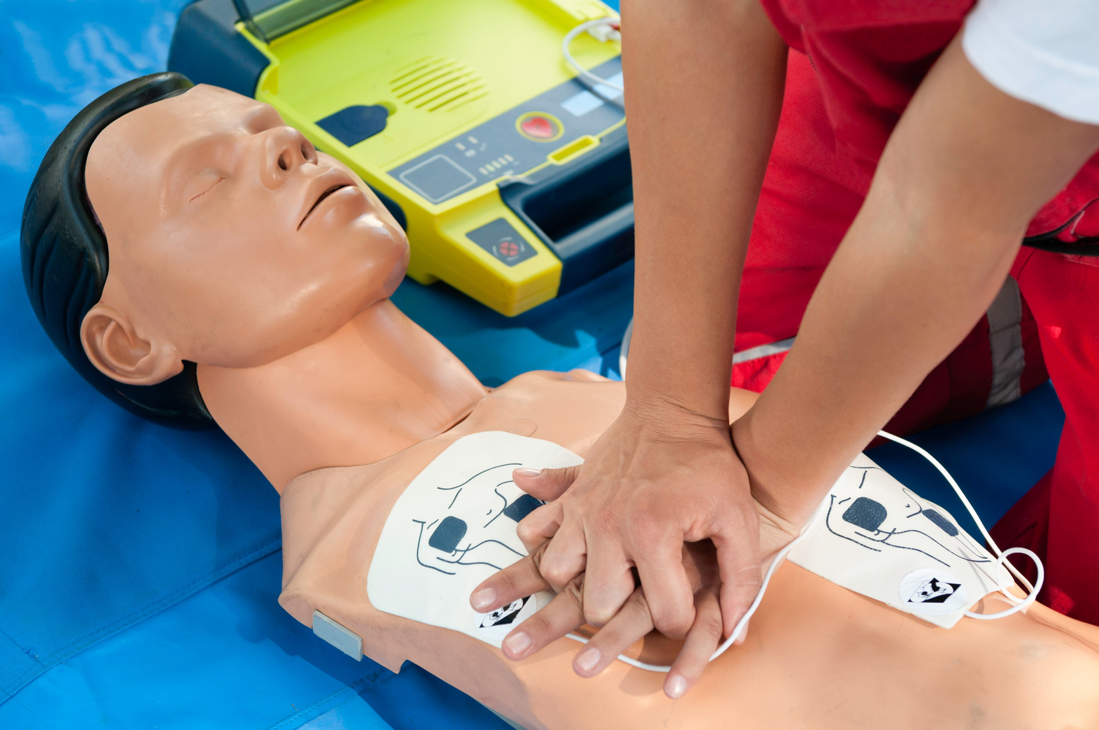 Advanced CPR Practice on Dummy